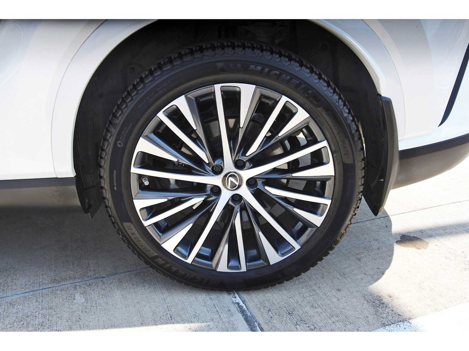 Used 2023 Lexus RX 350 Premium Plus w/ Cold Area Package FWD image 30