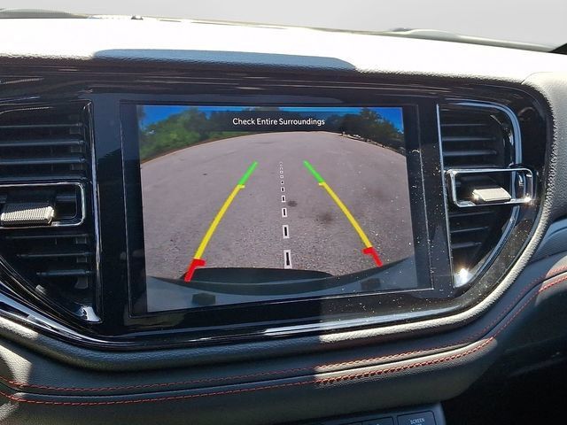 Used 2025 Dodge Durango GT AWD/4WD image 23