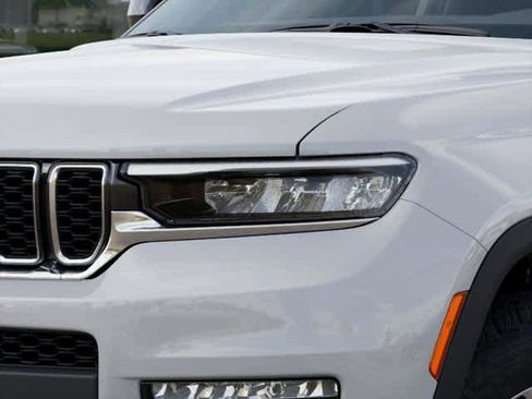 New 2025 Jeep Grand Cherokee L Limited image 38