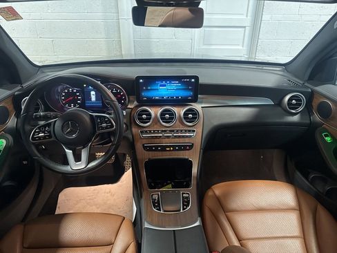 Used 2022 Mercedes-Benz GLC 300 4MATIC image 21