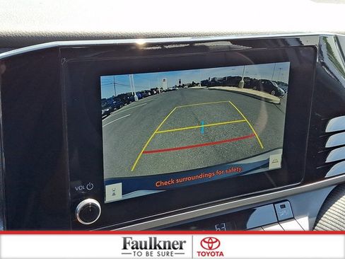 Certified 2025 Toyota Camry SE FWD image 17