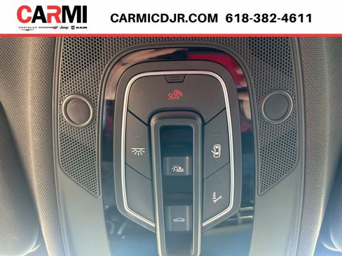 Used 2018 Audi Q7 3.0T Prestige w/ Prestige Package AWD/4WD image 35