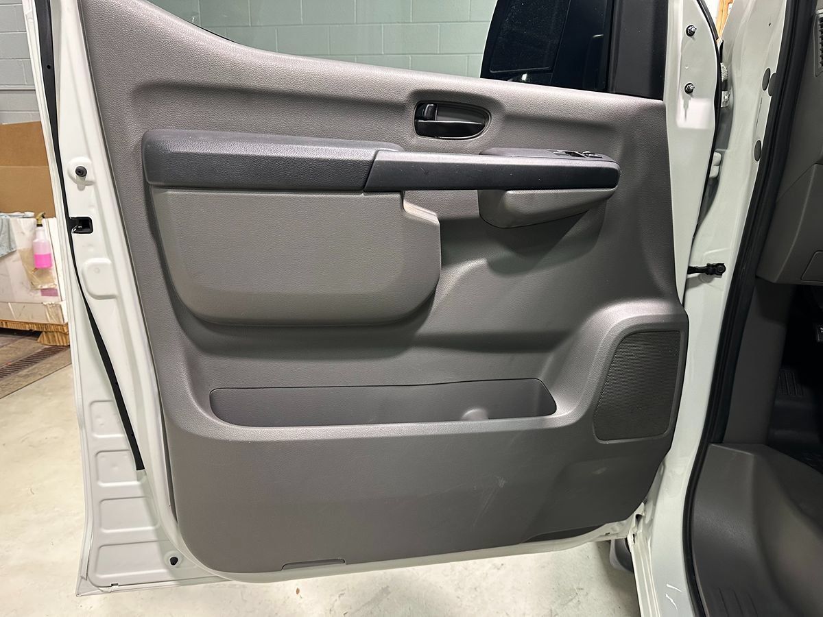 Used 2017 Nissan NV 2500 SV w/ Technology Package RWD image 22