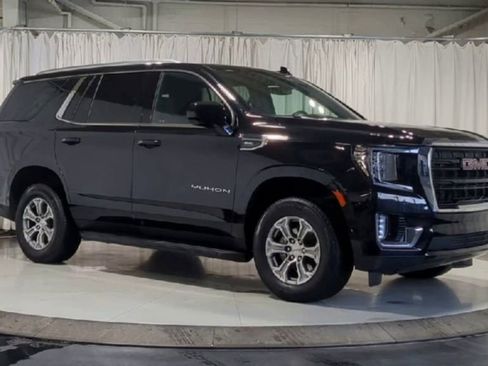 Used 2023 GMC Yukon SLE image 2