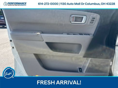 Used 2011 Honda Pilot Touring image 12