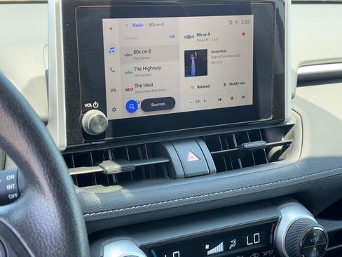 Used 2025 Toyota RAV4 LE AWD/4WD image 22