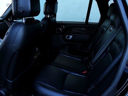 Used 2018 Land Rover Range Rover image 11