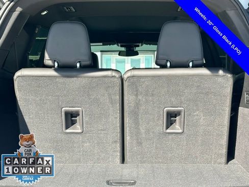 Used 2023 Cadillac XT6 Sport w/ LPO, ONYX Package image 28