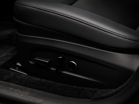 Used 2025 Tesla Model 3 Long Range image 33