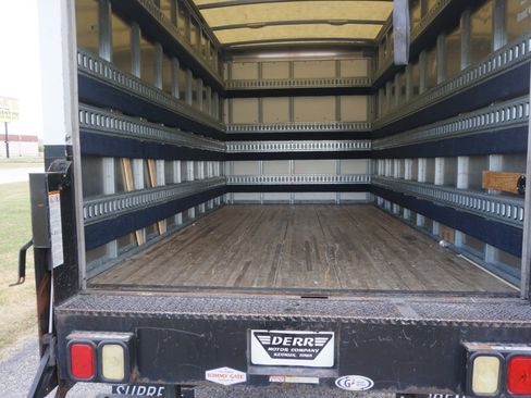 Used 2019 Chevrolet Express 3500 image 13