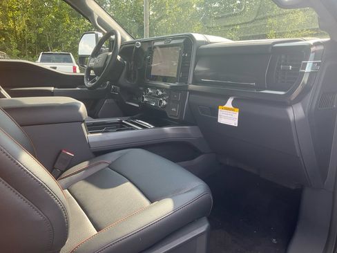 New 2026 Ford F250 Lariat w/ Chrome Package AWD/4WD image 11