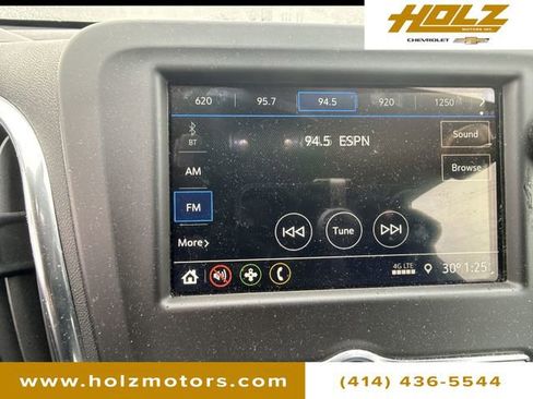 Used 2019 Chevrolet Equinox LS w/ LS Convenience Package image 13