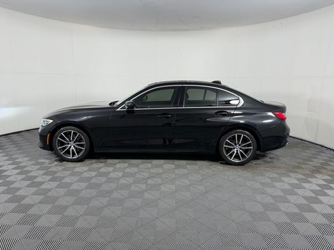Used 2019 BMW 330i Sedan w/ Convenience Package RWD image 2