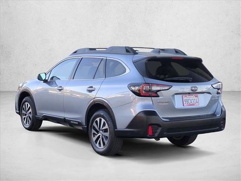 Certified 2022 Subaru Outback Premium image 8