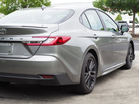 Used 2026 Toyota Camry SE w/ Multimedia Upgrade Package FWD image 6