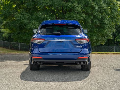 Used 2022 Maserati Levante Modena image 6