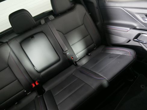 Used 2025 Chevrolet Silverado EV RST AWD/4WD image 14