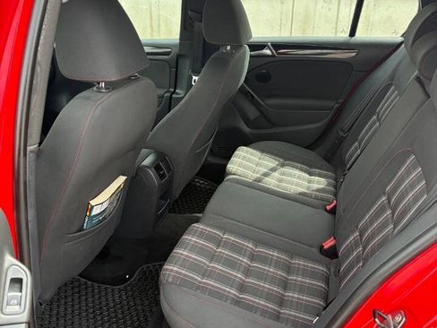Used 2012 Volkswagen GTI 4-Door FWD image 9