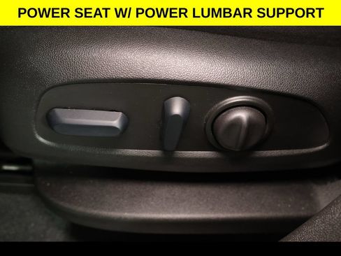 Used 2024 Chevrolet Equinox LT FWD image 5