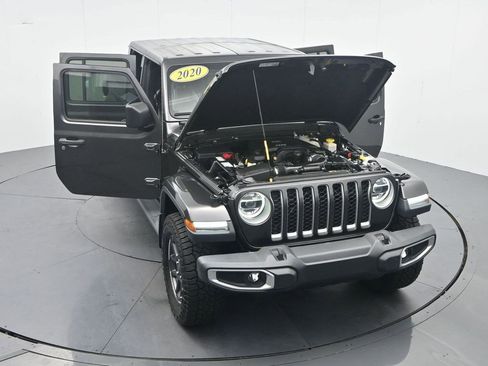 Used 2020 Jeep Gladiator Overland AWD/4WD image 34