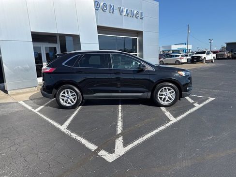 Used 2022 Ford Edge SEL w/ Convenience Package image 8