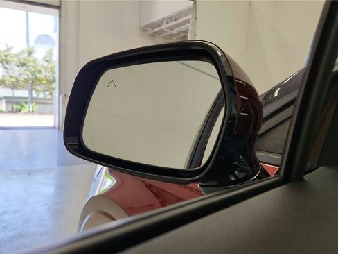 Used 2022 Kia Carnival SX Prestige FWD image 28
