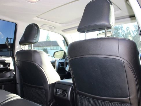 Used 2014 Toyota 4Runner SR5 Premium image 8