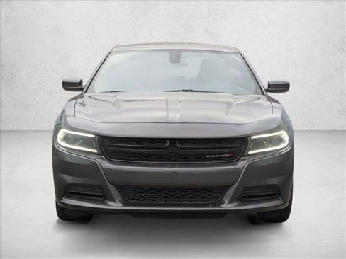 Used 2022 Dodge Charger SXT image 2