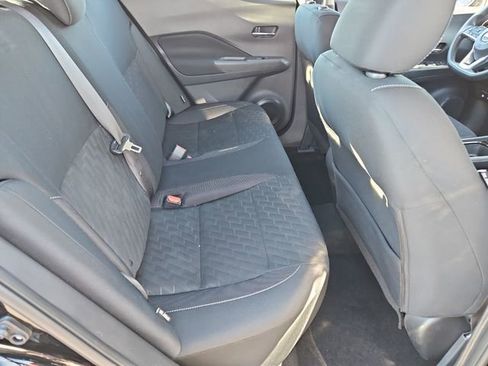 Used 2024 Nissan Kicks SV image 17