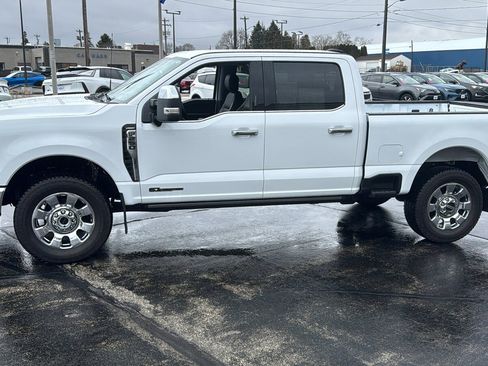 Used 2024 Ford F250 Lariat w/ Lariat Ultimate Package image 5