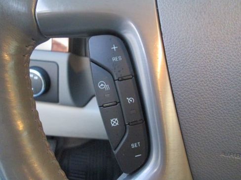 Used 2012 GMC Yukon XL SLT w/ SLT-2 Equipment Package image 21