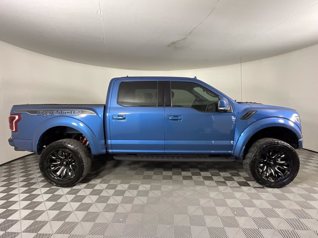 Used 2020 Ford F150 Raptor w/ Equipment Group 802A Luxury AWD/4WD image 2