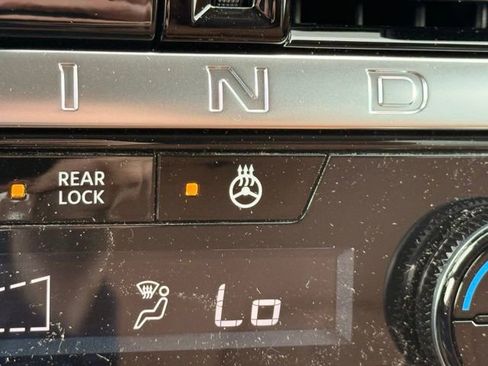 New 2026 Nissan Pathfinder Platinum AWD/4WD image 36