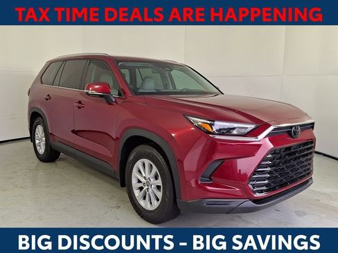 Certified 2024 Toyota Grand Highlander XLE image 1