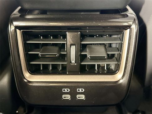 New 2025 Toyota Crown Signia image 36