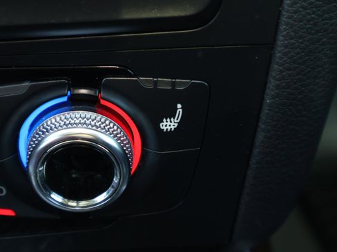 Used 2016 Audi Q5 2.0T Premium Plus w/ Technology Package image 29