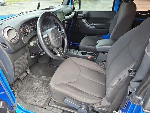 Used 2015 Jeep Wrangler Sport AWD/4WD image 16