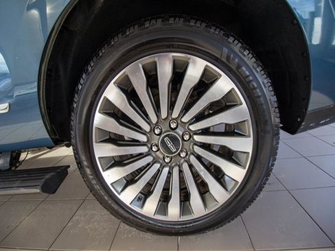 Used 2018 Lincoln Navigator Reserve w/ Technology Package image 27