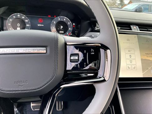 New 2026 Land Rover Range Rover Velar Dynamic SE image 18