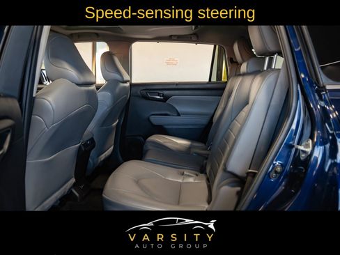 Used 2022 Toyota Highlander XLE image 22