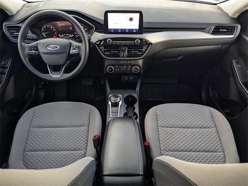 Used 2021 Ford Escape SE image 15