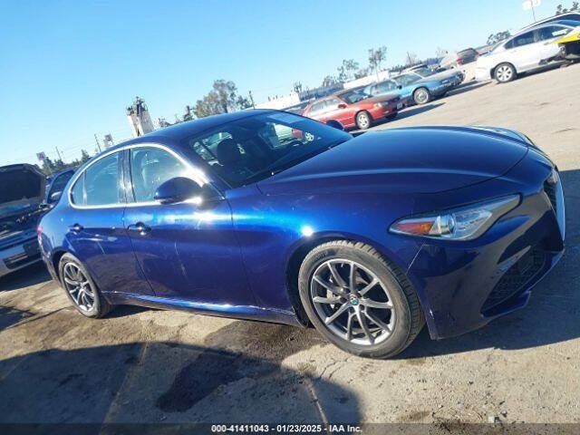 Used 2018 Alfa Romeo Giulia RWD image 1