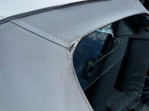 Used 1989 Chrysler LeBaron Premium image 16