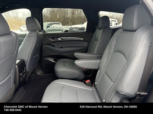 Used 2023 Buick Enclave Premium image 23