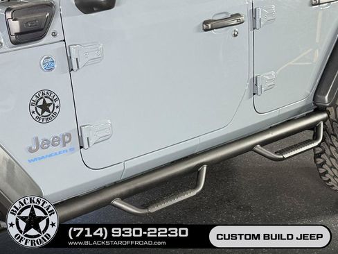 Used 2025 Jeep Wrangler Unlimited Rubicon 4xe w/ Safety Group AWD/4WD image 15