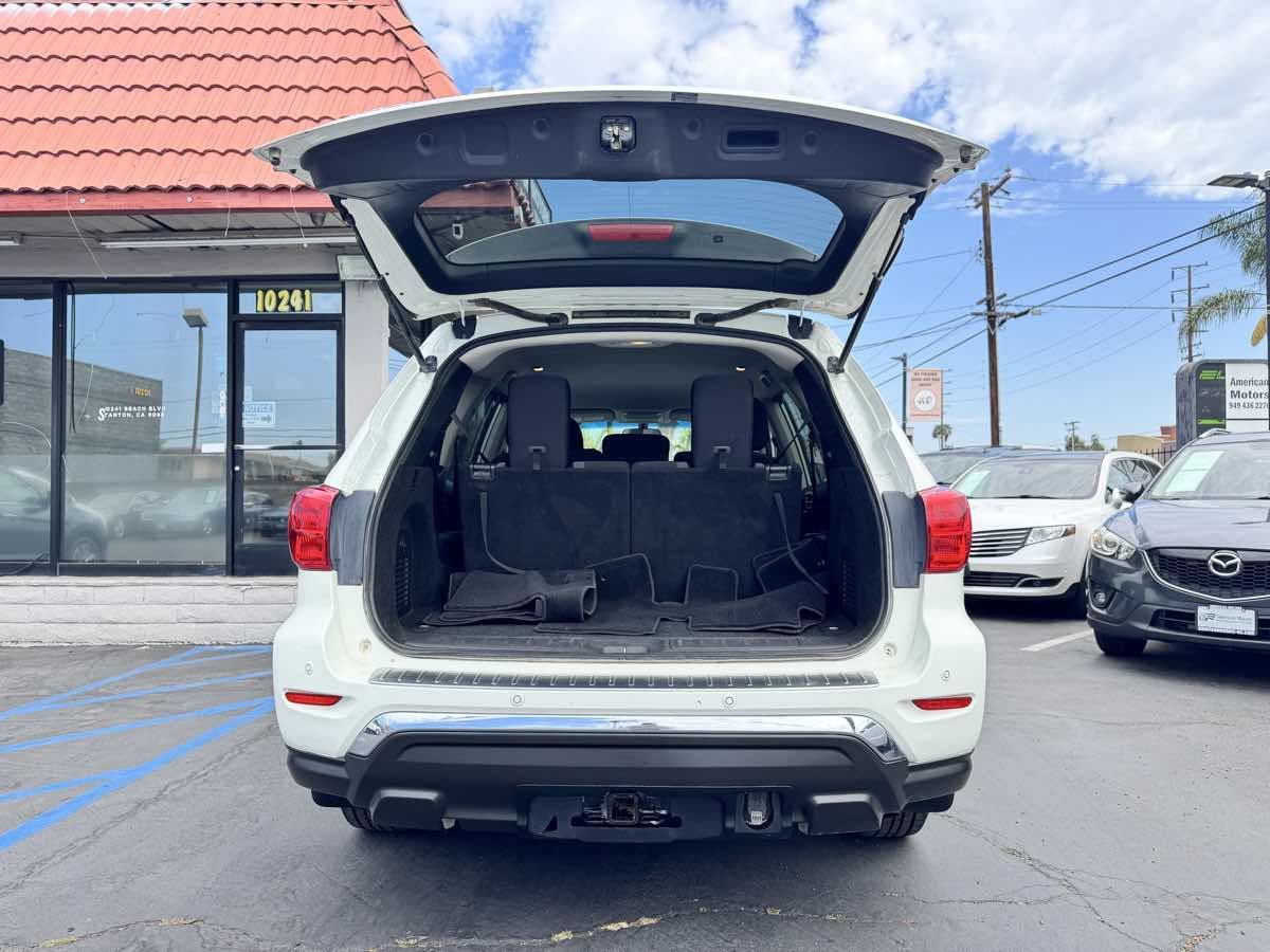 Used 2020 Nissan Pathfinder S FWD image 25