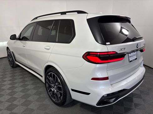 Certified 2024 BMW X7 xDrive40i w/ M Sport Package AWD/4WD image 7