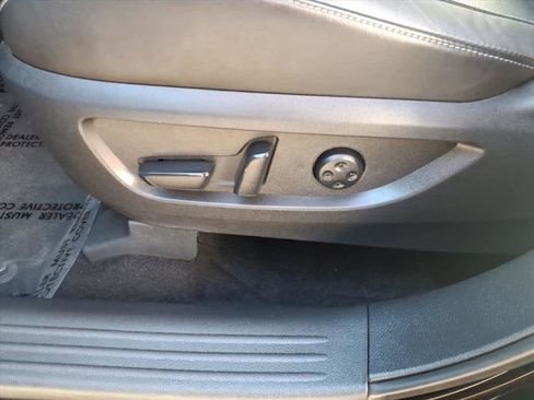 Certified 2023 INFINITI QX50 Luxe image 16