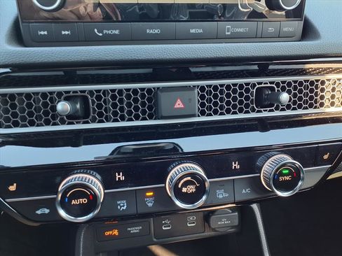 Certified 2025 Honda Civic Sport image 8