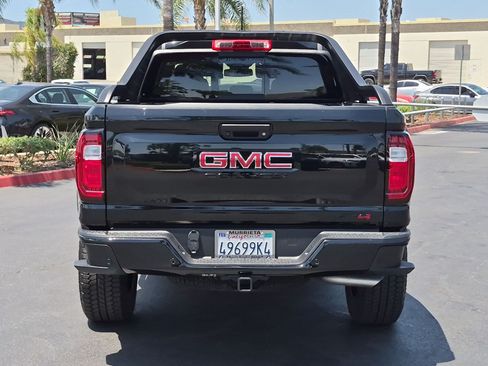 Used 2025 GMC Canyon AT4 w/ Nightfall Edition AWD/4WD image 9
